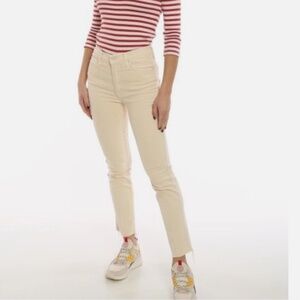 Mother High Waisted Rascal Ankle Fray Jeans in Chalk Ivory Size 29